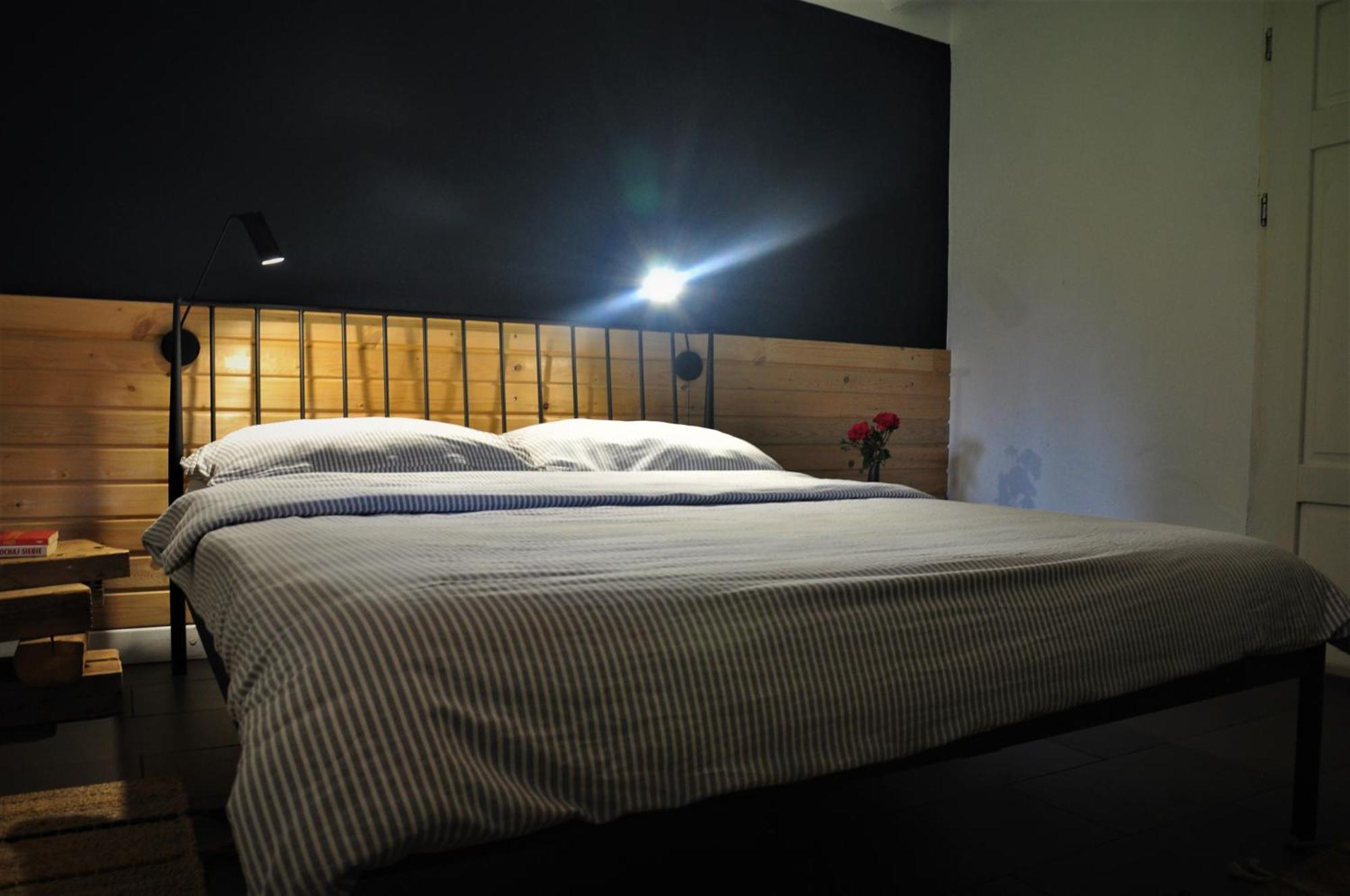 Chata Nad Dzika Orlica Z Jacuzzi Poniatow Exteriér fotografie